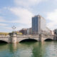 Die O’Connell Bridge in Dublin über dem Liffey.